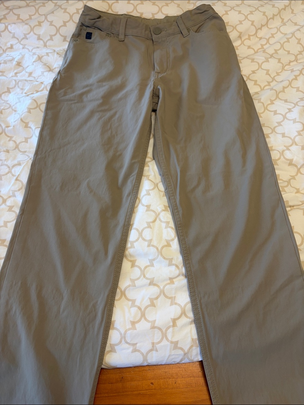 Vineyard Vines boys 5 pocket performance khakis